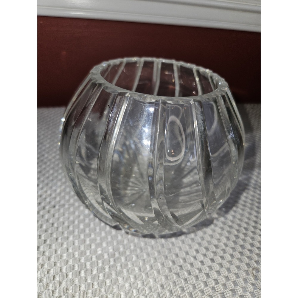 Lead Crystal Vase Etched With Deep Ribbed Feather Swirl Vintage